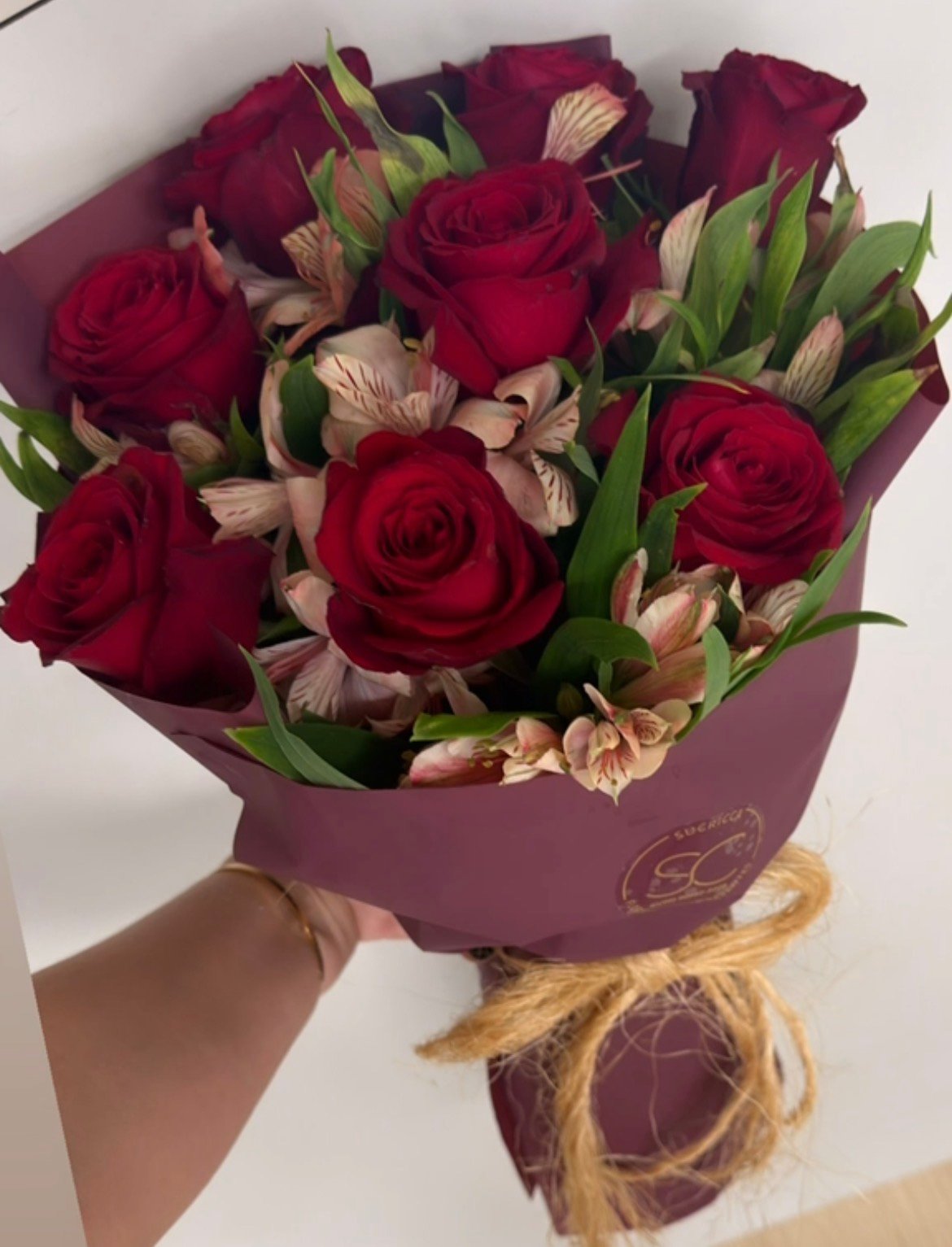 Foto do produto Buquê 8 rosas