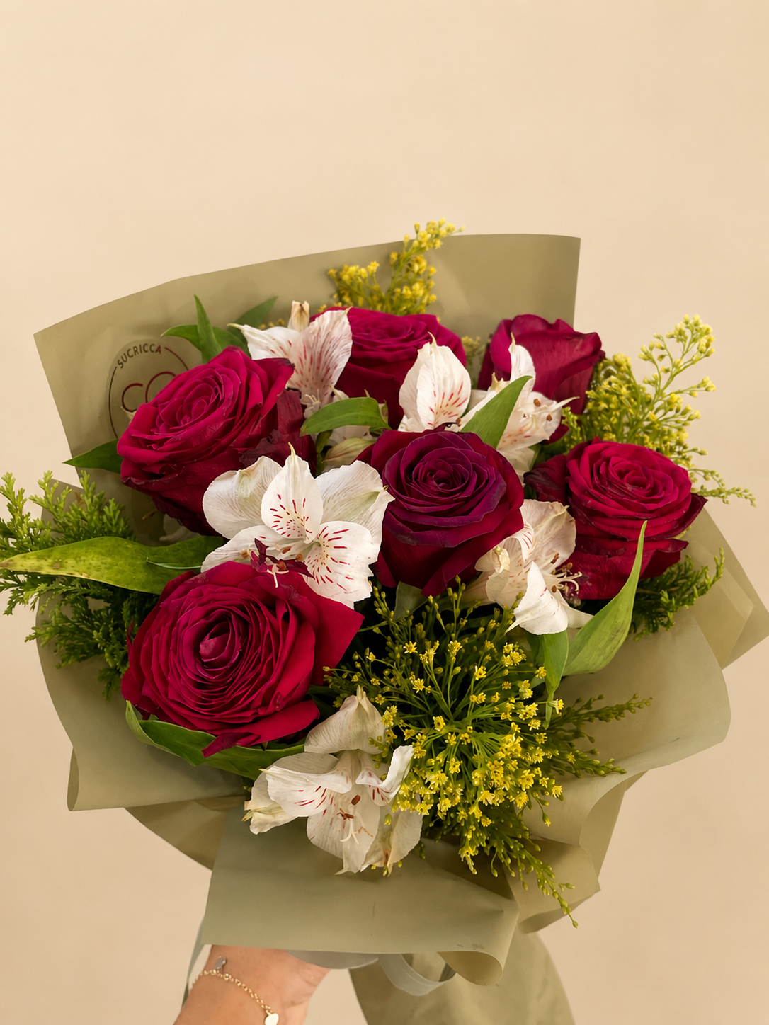 Foto do produto Buquê 6 rosas